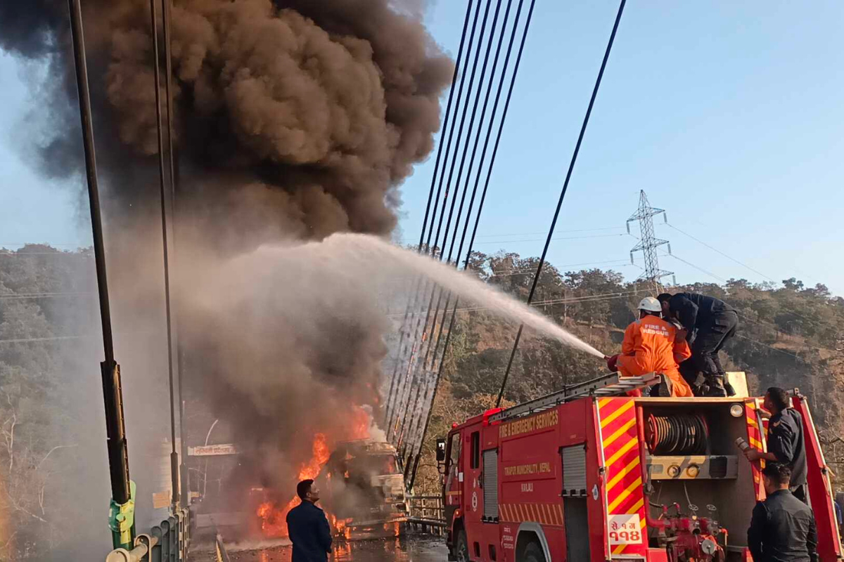 आगलागीका कारण बन्द भएको कर्णाली पुल खुल्यो