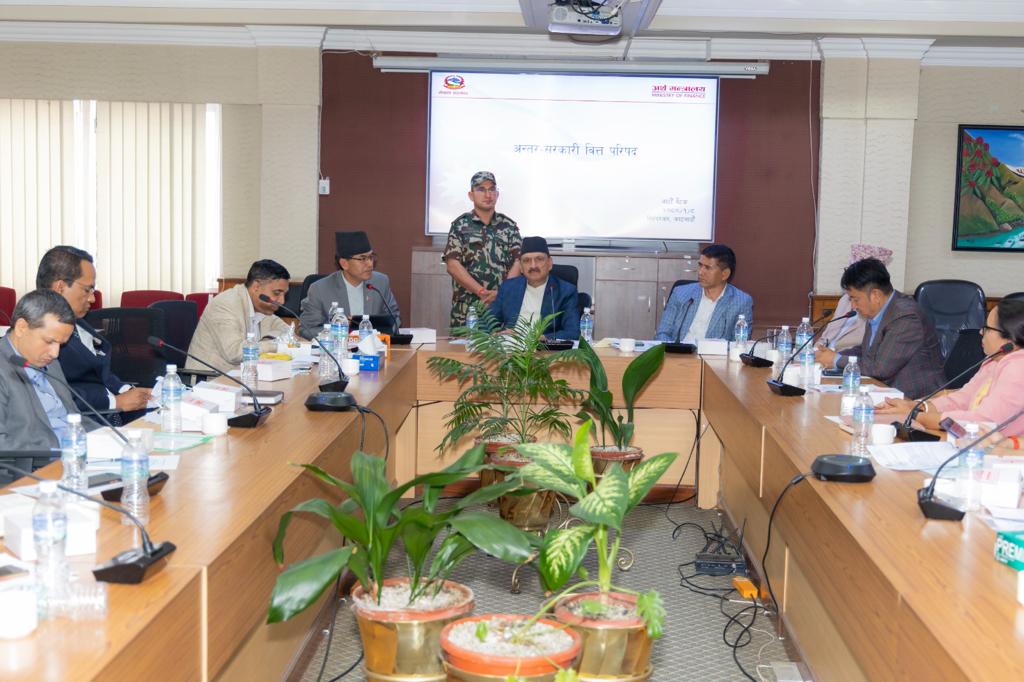 बजेट छर्ने शैलीबाट चल्नु हुँदैन,  स्रोत सुनिश्चित गरेर मात्र योजना छनोट गरौँ : अर्थमन्त्री