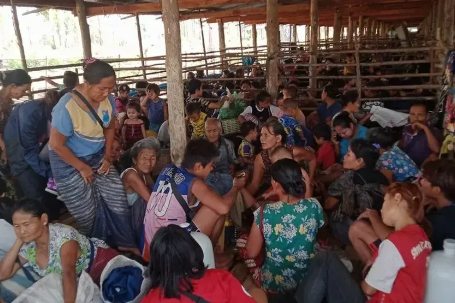 सेना र सशस्त्र समूहबीच द्वन्द्व चर्किएपछि थाइल्यान्ड शरण लिन पुगे म्यानमारका हजारौँ नागरिक