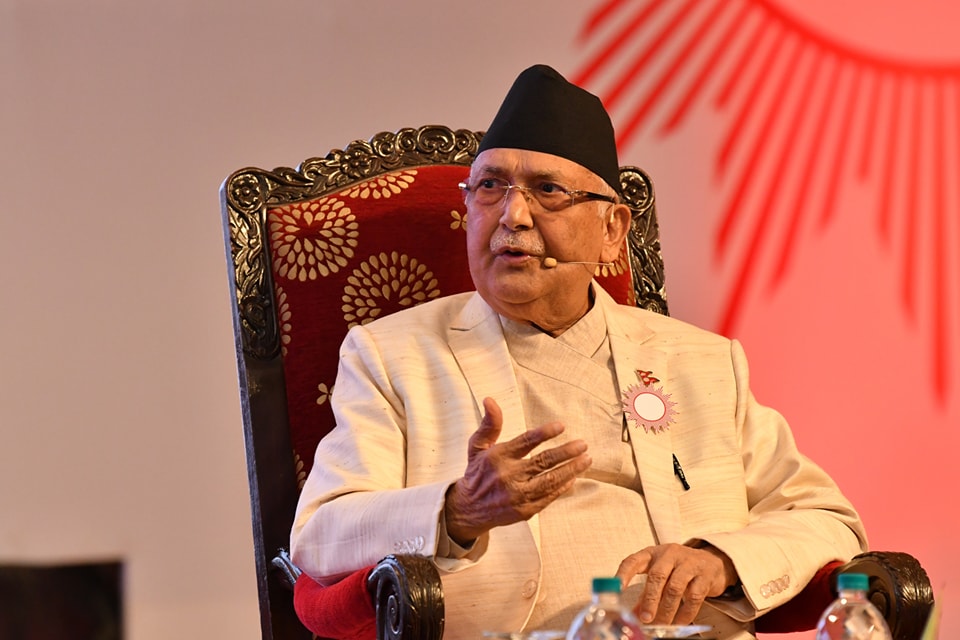 चितवनमा टिक्न नसकेर प्रचण्ड गोरखा गए : ओली