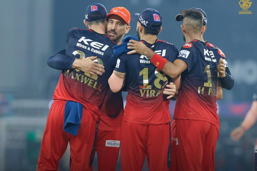 बैंगलोरद्वारा लखनउ १८ रनले पराजित