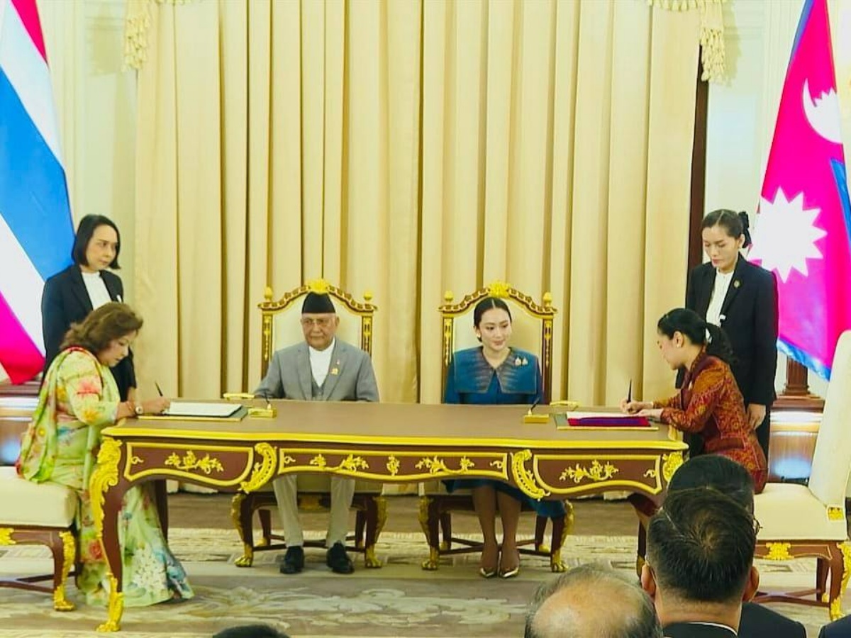 प्रधानमन्त्री ओली र थाइल्यान्डकी समकक्षी सिनावात्राबीच भेटवार्ता