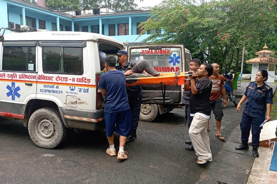 धादिङमा बस दुर्घटना हुँदा २६ घाइते, ३ को अवस्था गम्भीर