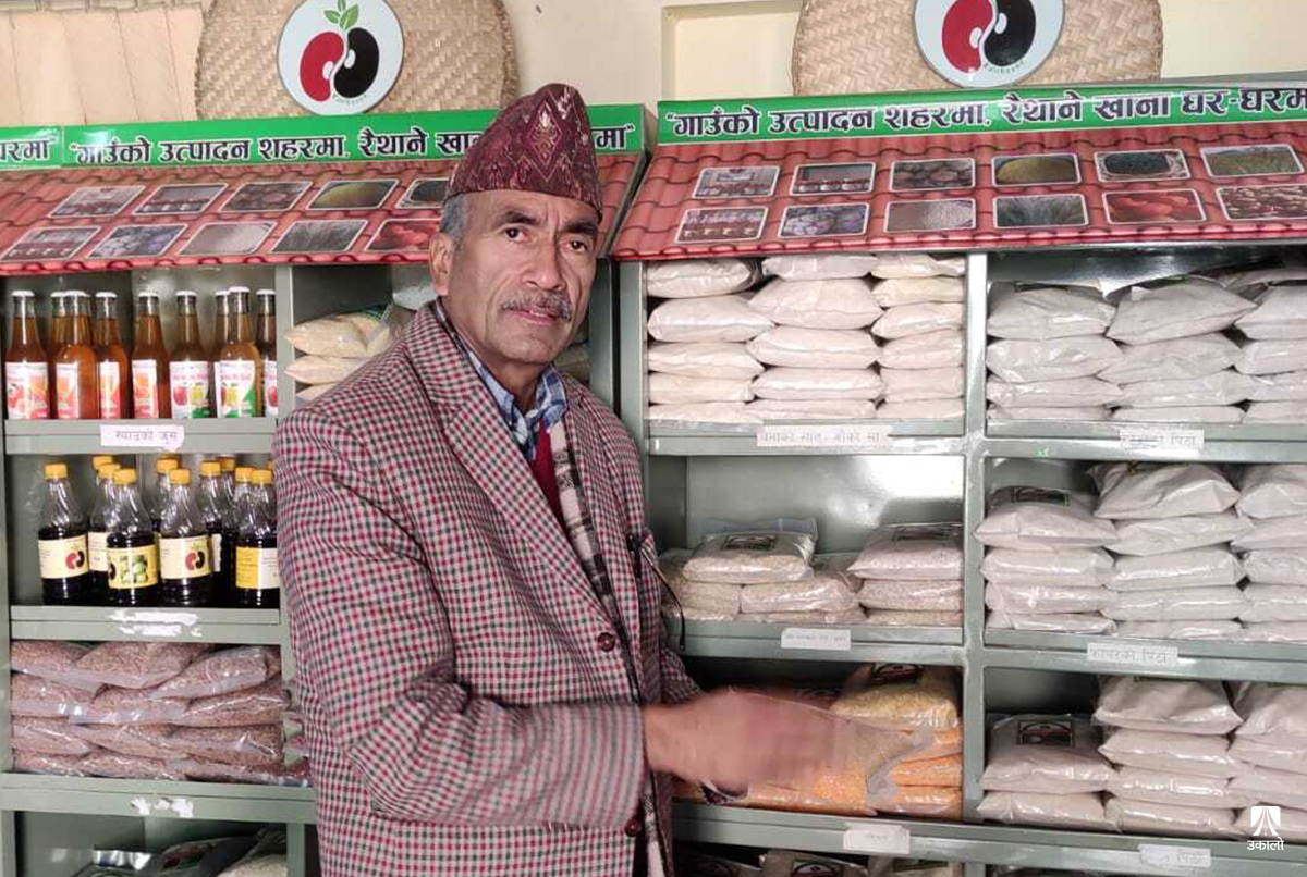 व्यावसायिक कम्पनी खोलेर रैथाने बाली संरक्षणमा किसानलाई उत्साह थपिरहेका तिलक