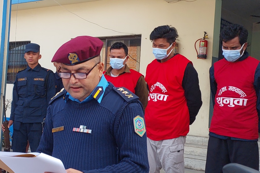 फिरौती माग्न मामाको घरमा गोली प्रहार गरेको आरोपमा ३ जना पक्राउ