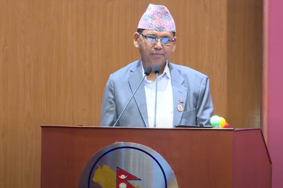 कर्मचारीले ३ प्रतिशतसम्म ‘साइनिङ मनि’ लिन्छन् : देवेन्द्र दाहाल