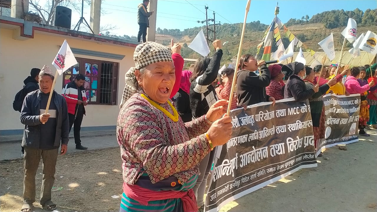 सबस्टेसन निर्माणविरुद्ध लप्सीफेदीका स्थानीय १२ दिनदेखि आन्दोलनमा