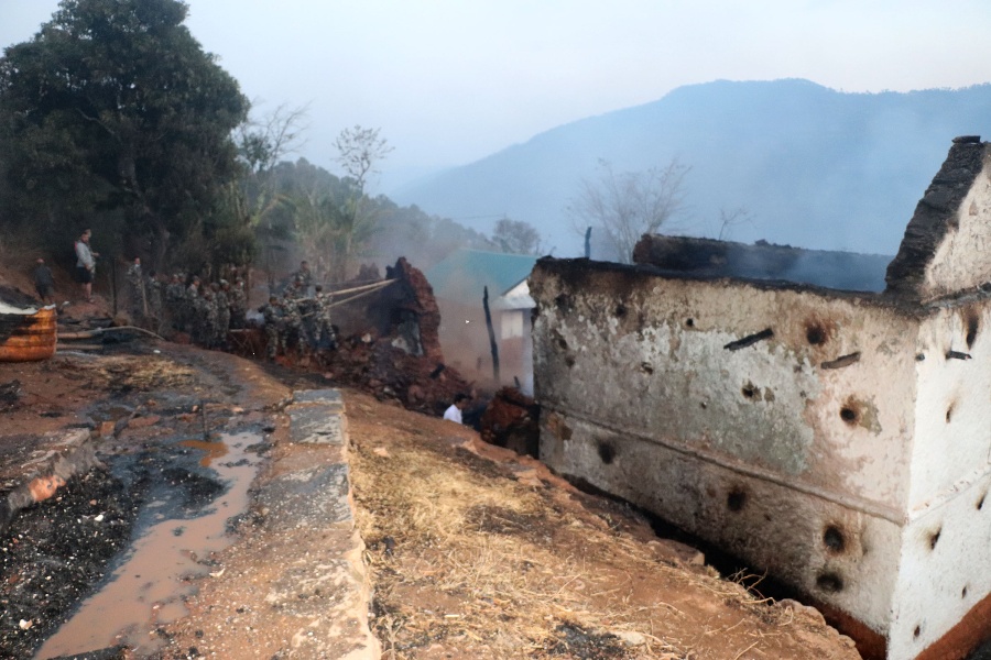 मोरङ, तेह्रथुम र भोजपुरमा आगलागीबाट ३२ घर जलेर नष्ट