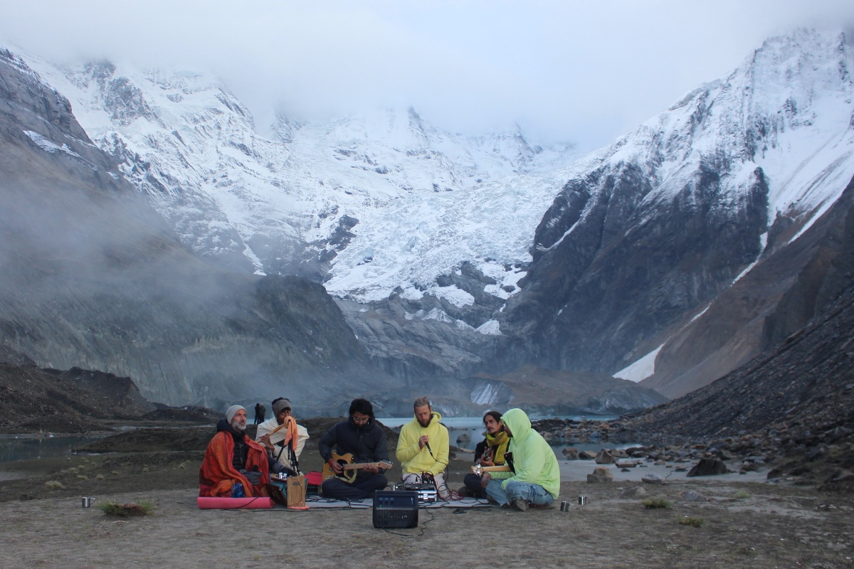 अन्नपूर्ण आधार शिविरमा गुन्जियो ‘फ्रान्सेली संगीत’