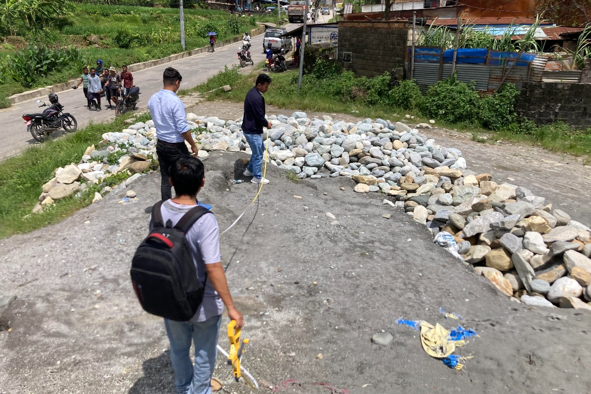 बागलुङमा नियमविपरीत नदीजन्य पदार्थ संकलन गर्नेलाई १६ लाख जरिबाना