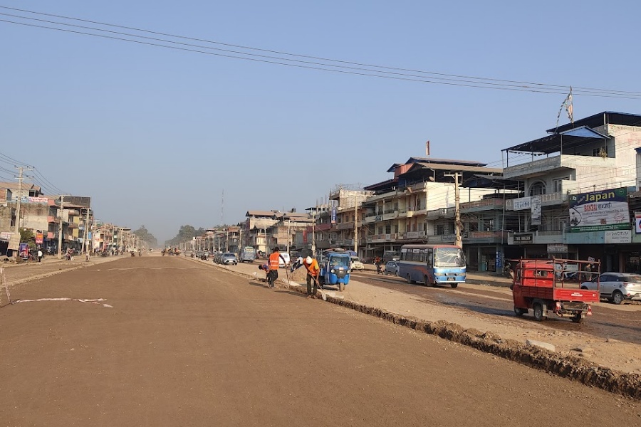 नारायणगढ–बुटवल सडक: म्याद सकिन ६ महिना बाँकी रहँदा आधा काम