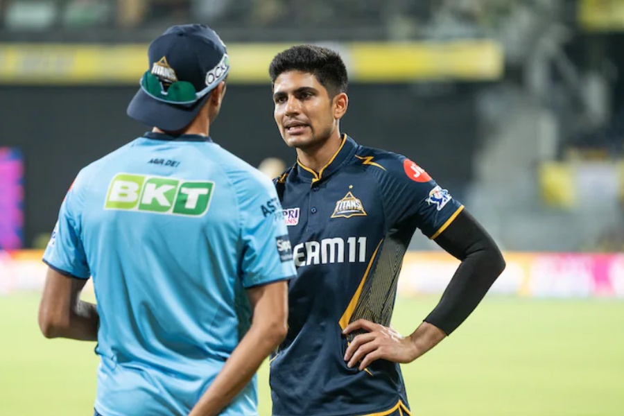 गुजरात टाइटन्सले जानाजान सुस्त गतिमा खेलेको भन्दै कप्तान गिललाई १२ लाख भारु जरिबाना