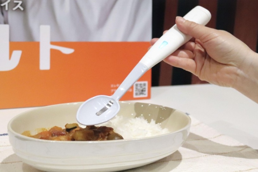 विद्युतीय चम्चा, खानामा नुन कम भए पनि जिब्रोमा बनाइराख्नेछ स्वाद