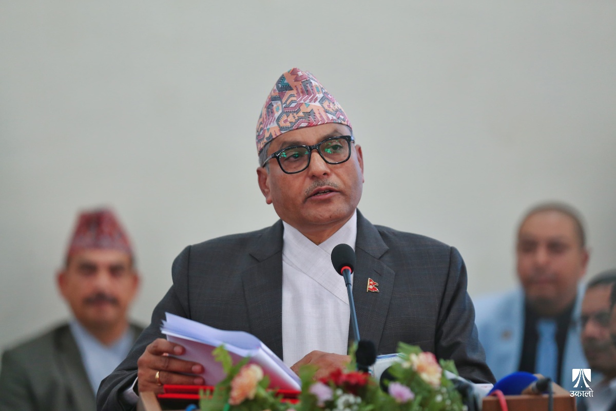 कर्जा बढाउन खुकुलो मौद्रिक नीति, गभर्नर भन्छन्– सजग छौँ