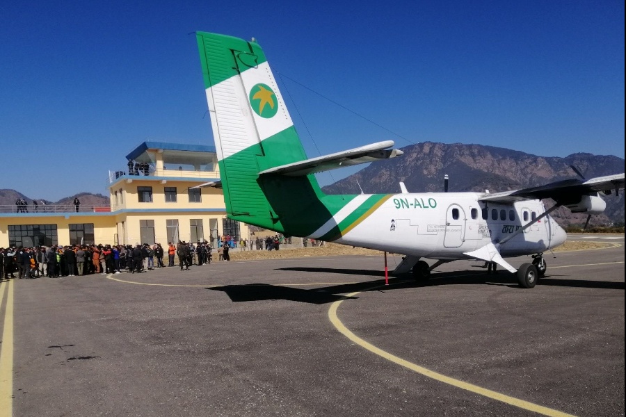 रेसुङ्गा विमानस्थलमा परीक्षण उडान 