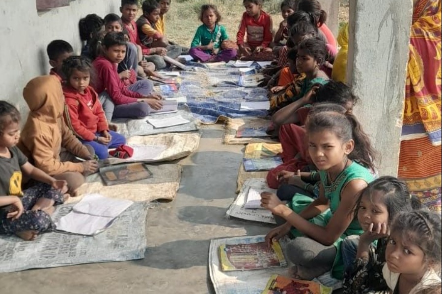 पढ्न उत्साहित हुँदैछन् दलित बालबालिका 