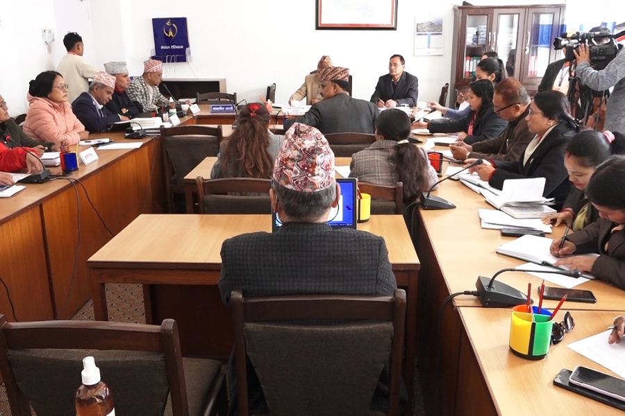 शिक्षकलाई स्थानीय तहमातहत नराख्ने गरी संविधान संशोधन गर्न महासंघको माग