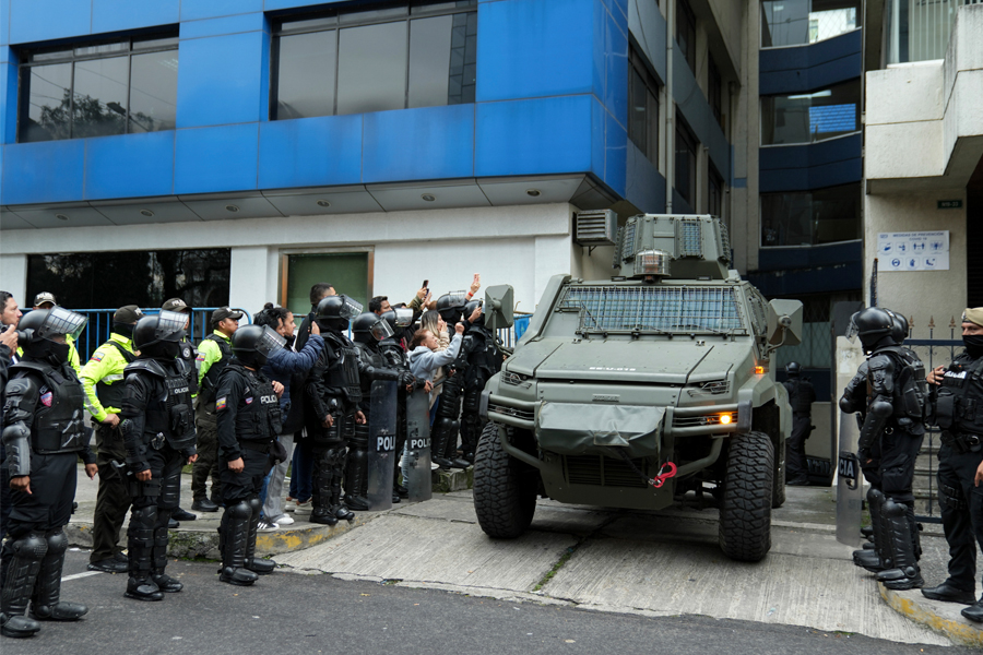 क्विटोस्थित दूतावासमा आक्रमणपछि मेक्सिकोले तोड्यो इक्वेडरसँगको कूटनीतिक सम्बन्ध