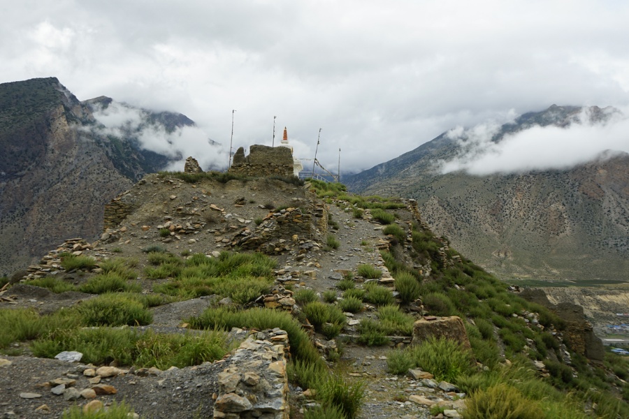 मुस्ताङी राजाको किल्ला भग्नावशेषमा परिणत