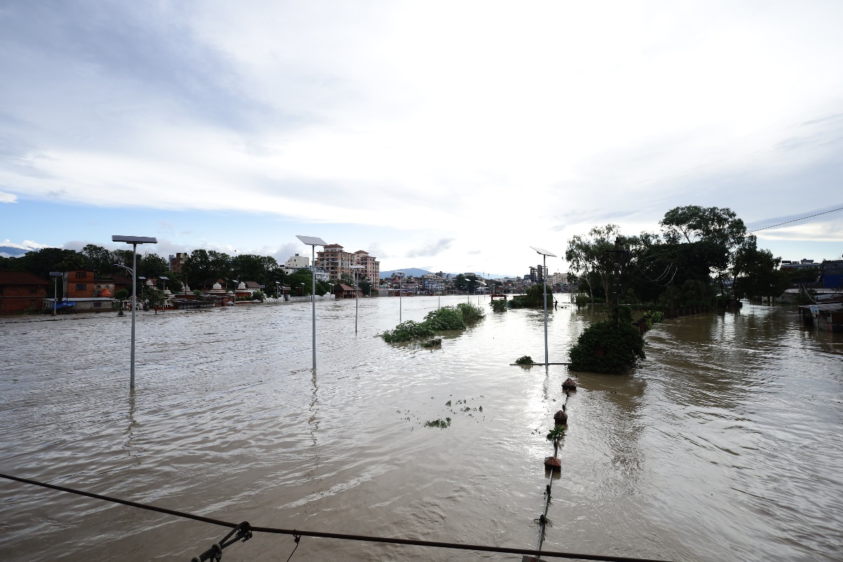 काठमाडौँ उपत्यकामा रातभर वर्षा: नदी करिडोरका बस्ती डुबानमा