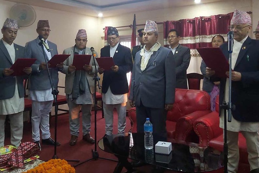 बागमतीमा एमालेबाट नियुक्त ४ मन्त्रीले लिए शपथ