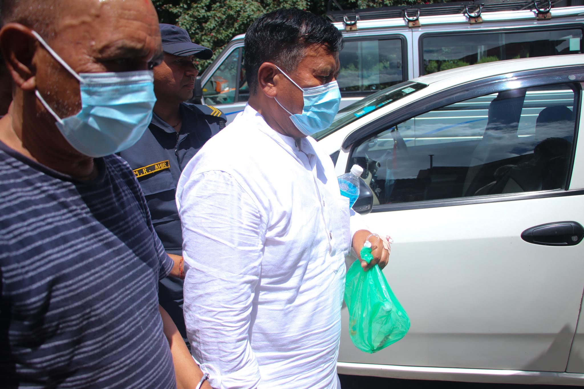 मीनबहादुर र सुधीरकुमारका नाममा 'ललिता निवासको ३४ रोपनी जग्गा'