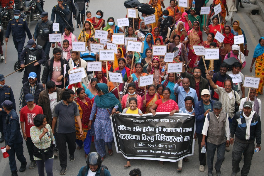 मिटरब्याजको कहर : अपहरण गरेर मारिदिने धम्कीपछि भाइसँगै स्कुल छाडेकी गरिमा