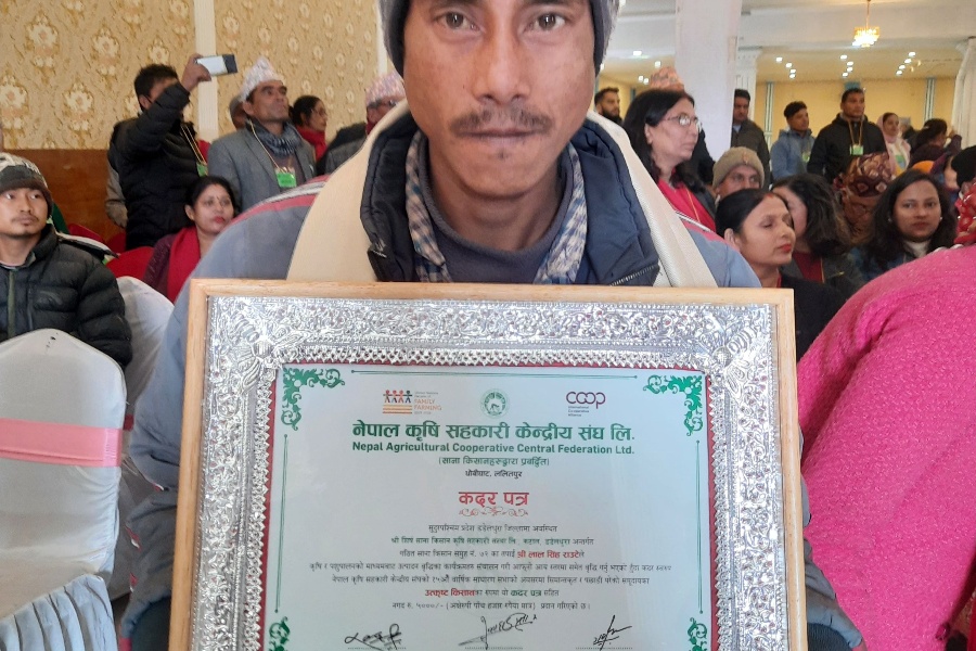 कृषि पेसामा राउटे समुदाय, लालसिंह बने उत्कृष्ट किसान