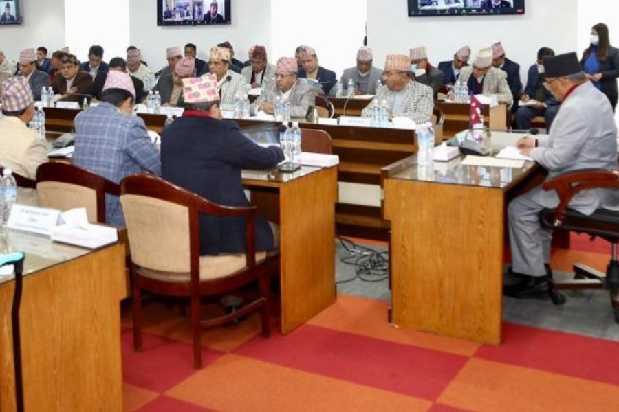 प्रधानमन्त्री दाहालले मन्त्रालयका काम–कारबाहीबारे सचिवहरूबाट लिए जानकारी