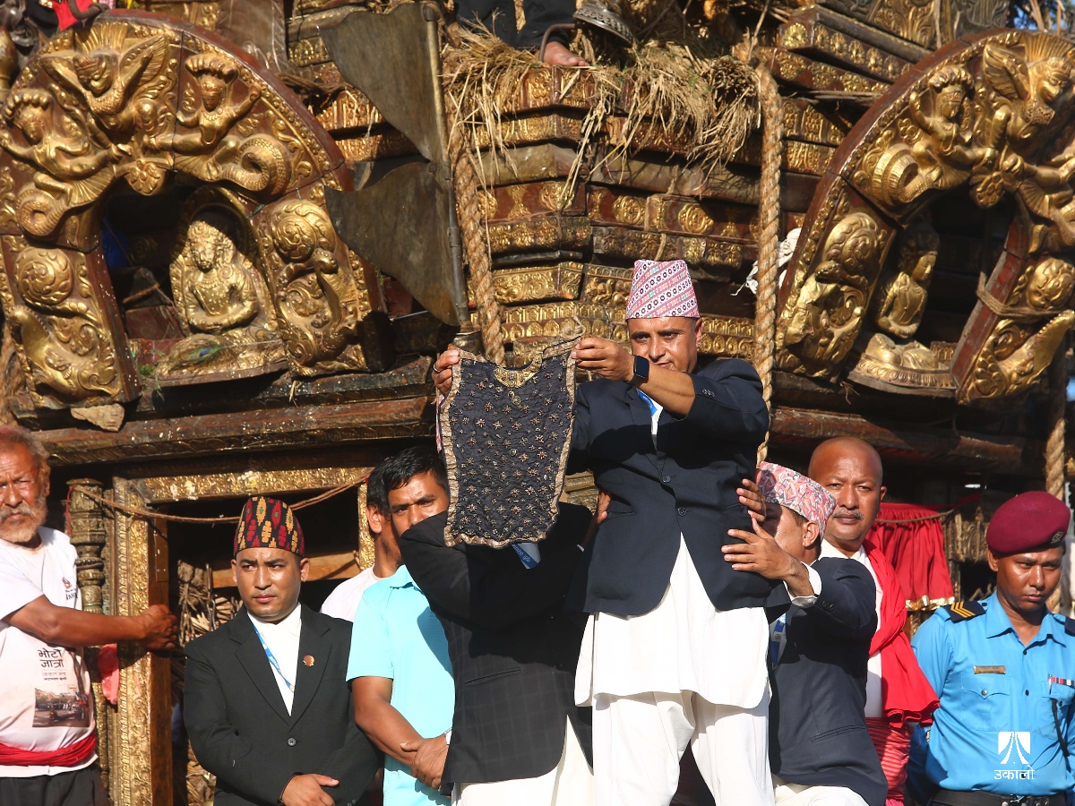 भोटो देखाएर समापन भयो रातो मत्स्येन्द्रनाथको रथयात्रा (तस्वीरहरू)