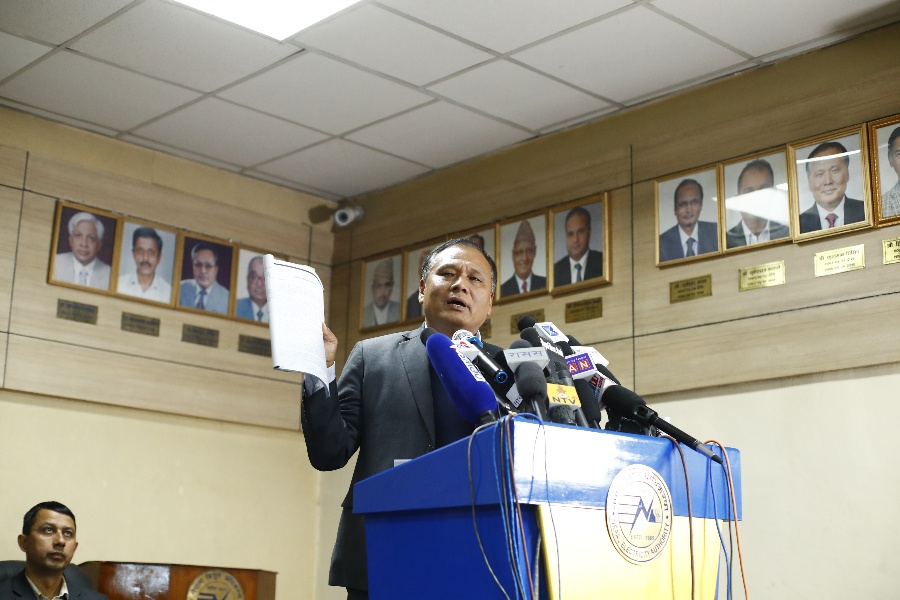 कुलमान घिसिङ भन्छन् : महसुल नतिर्ने उद्योगहरूको क्रमशः लाइन काट्दै जान्छौँ