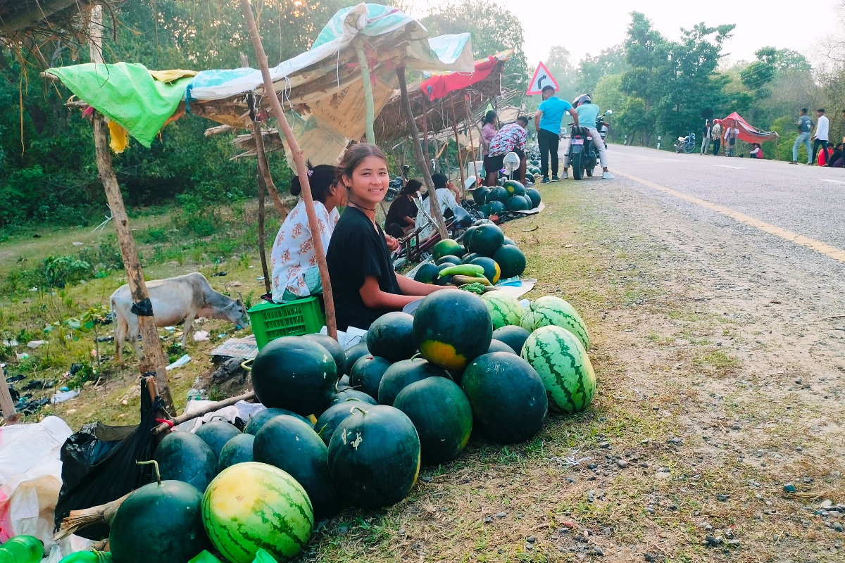 वनहराको बगरमा तरबुजाखेती: मुक्तकमैयाको आयआर्जनको स्रोत