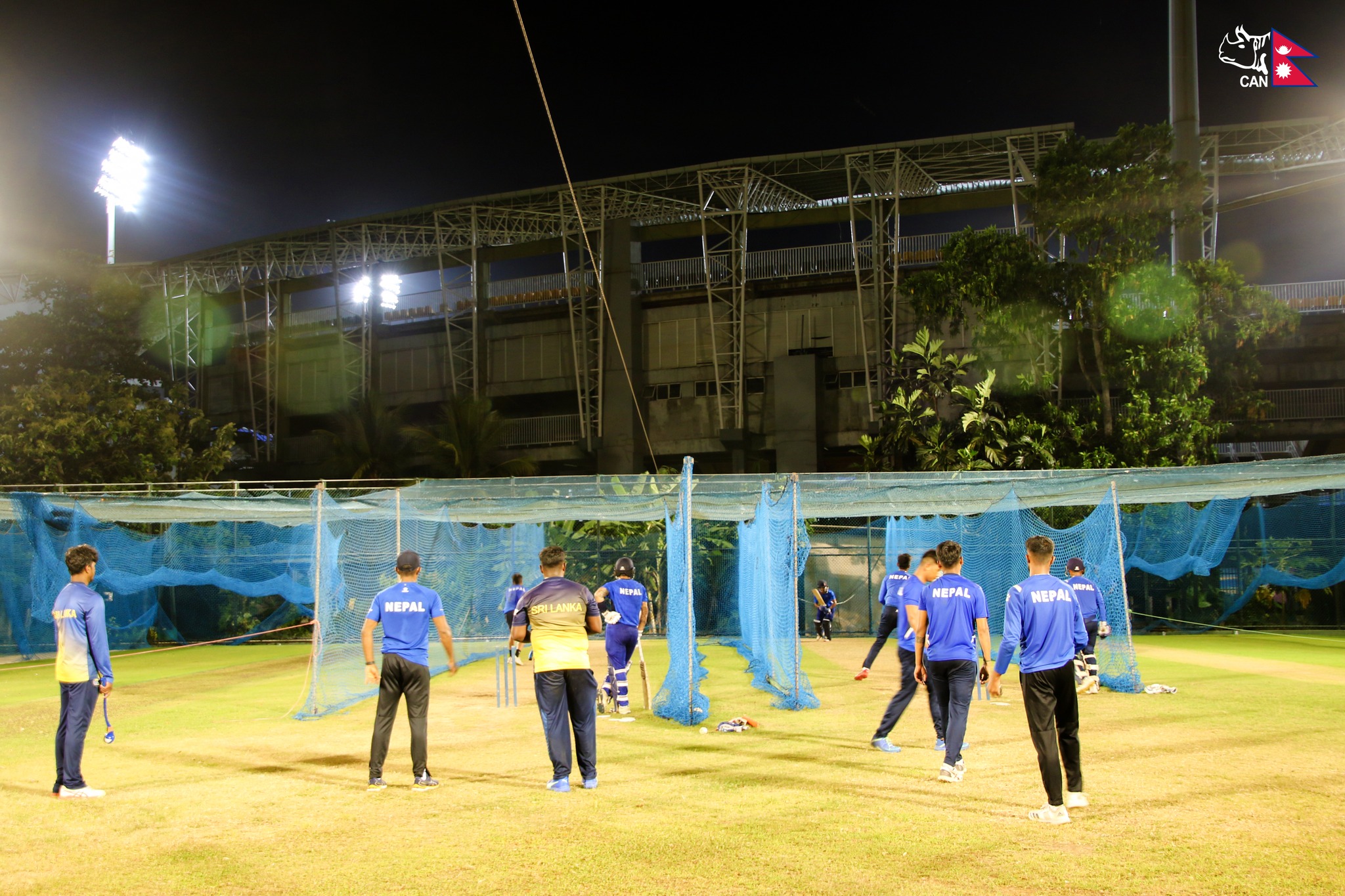 नेपालको राष्ट्रिय टोली भारत 'ए'सँग डे नाइट क्रिकेट खेल्दै