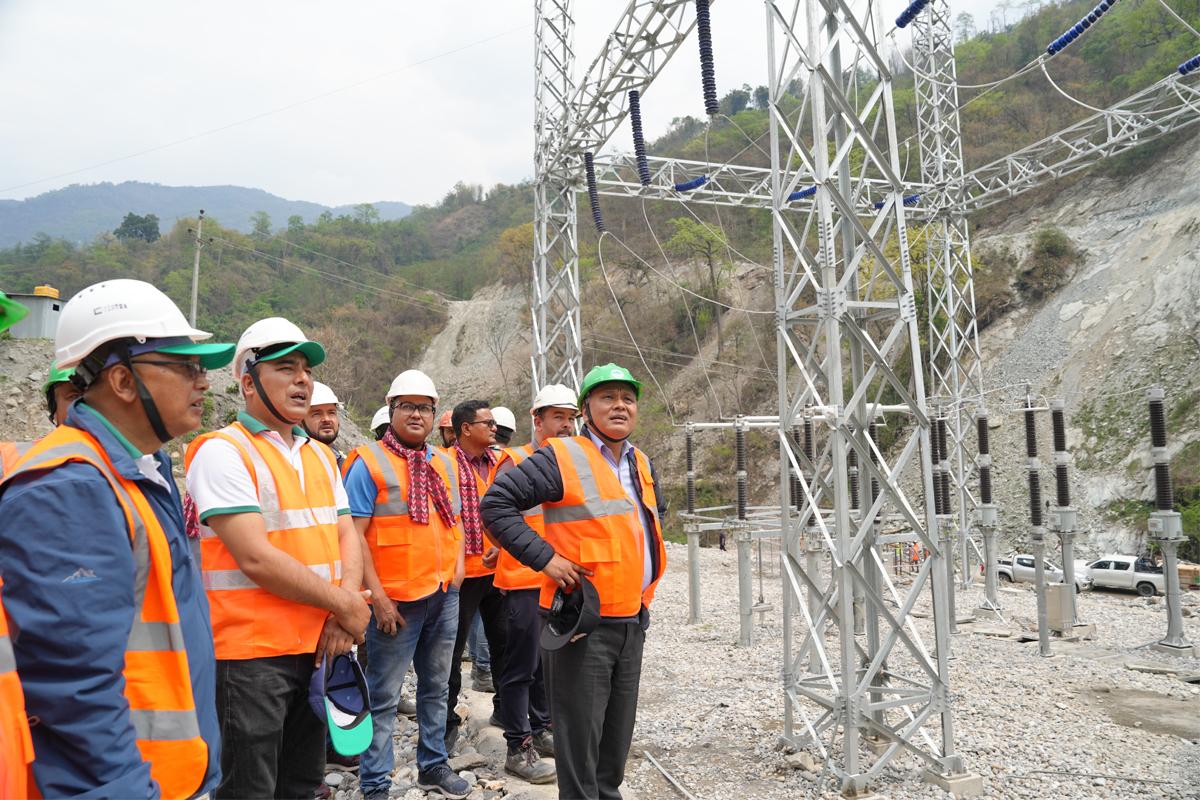 मध्यतमोरको बिजुली कोशी करिडोरमा जोडियो, १५ दिनपछि व्यावसायिक उत्पादन गर्ने