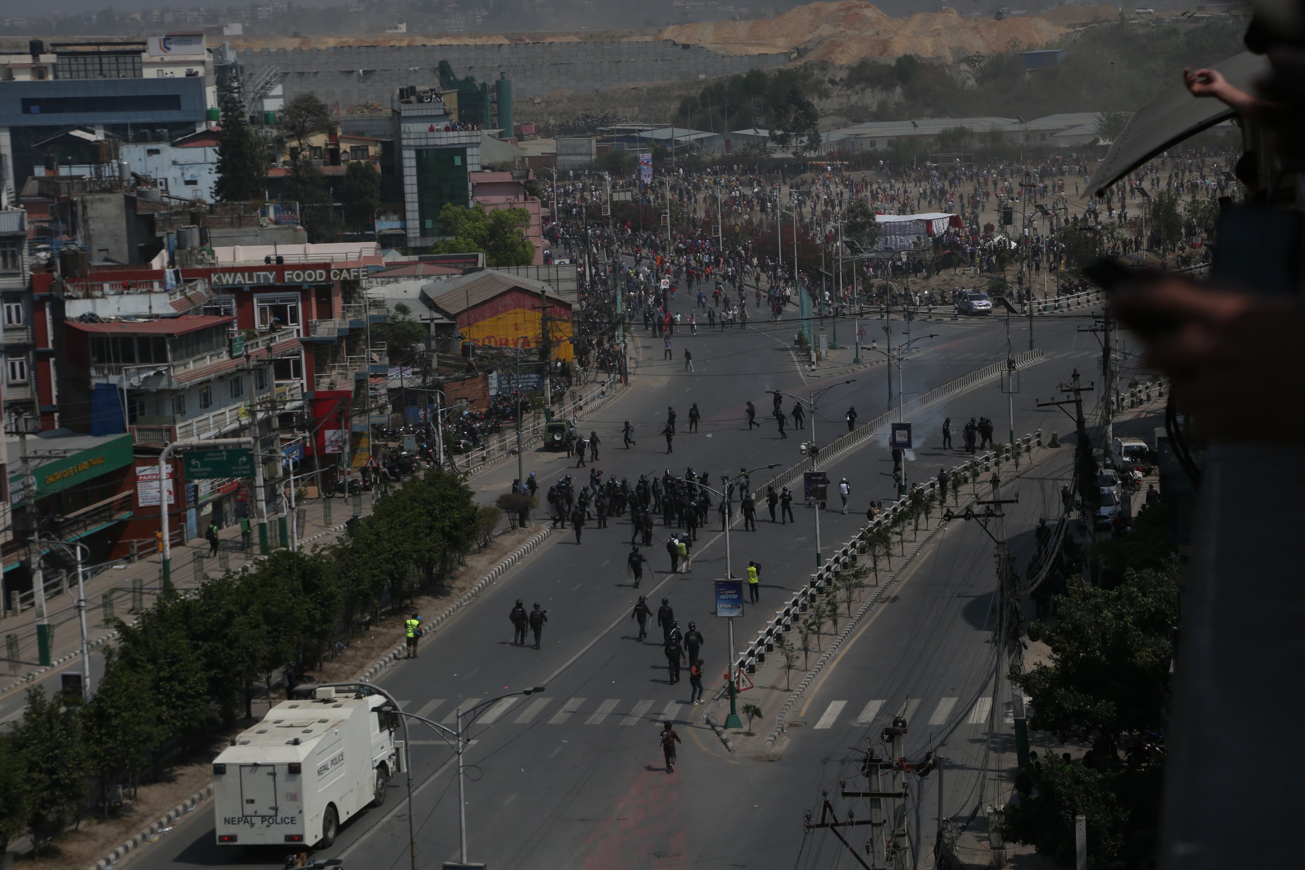 तीनकुने क्षेत्रमा शनिबार बिहानसम्मै कर्फ्यु