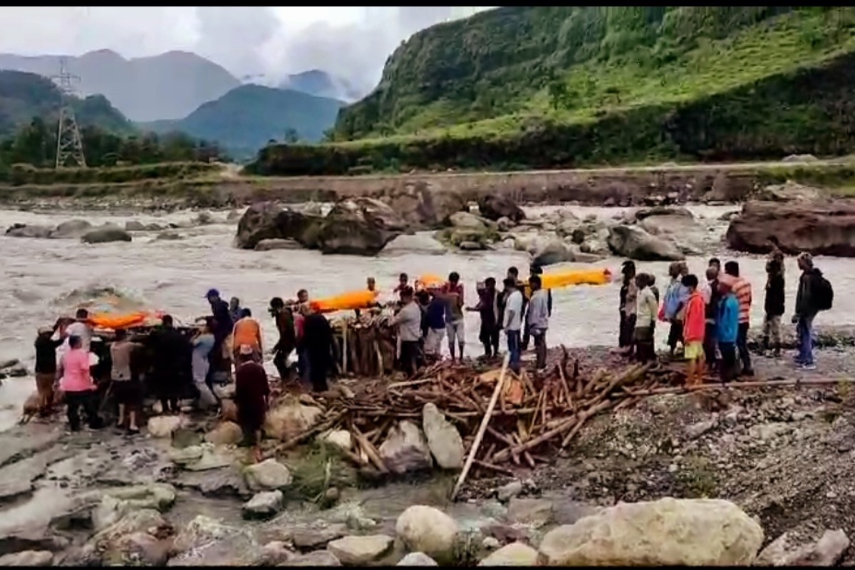 कास्की पहिरोमा ज्यान गुमाएका ५ जनाको सामूहिक दाहसंस्कार