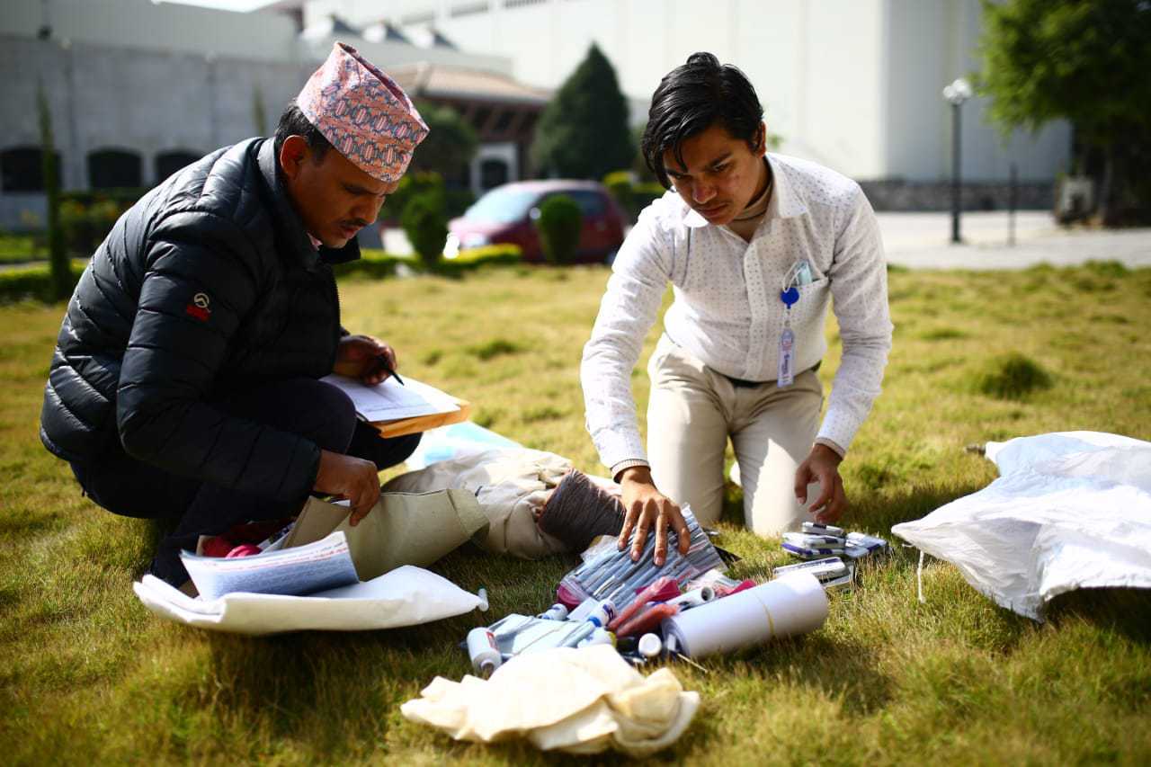 ​​​​​​​भोट हाल्ने मतदाता सदरमुकाममै, कर्मचारी गाउँ पुगे