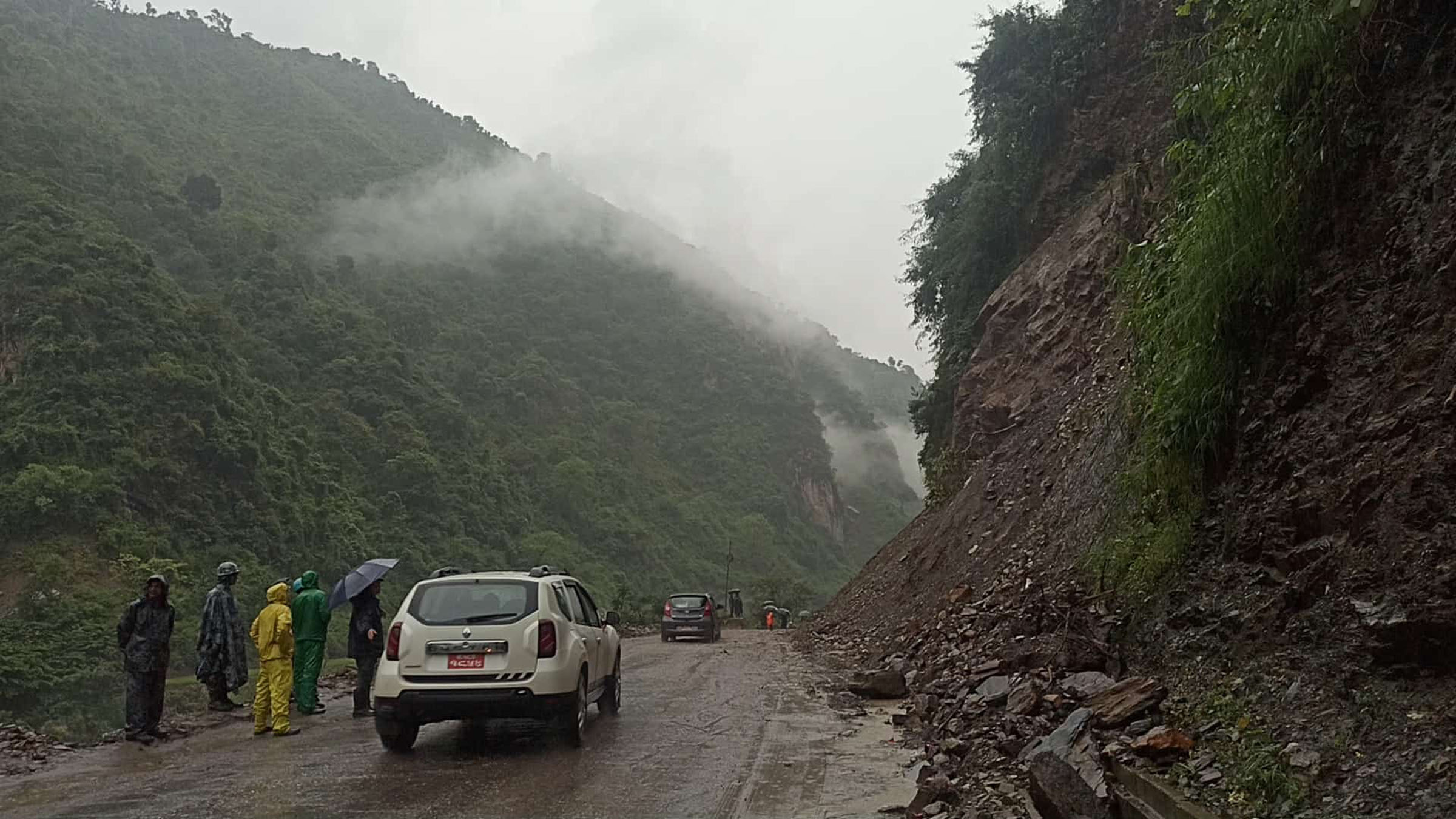 नागढुंगा–मुग्लिन सडकका १६ स्थानमा पहिरोको उच्च जोखिम