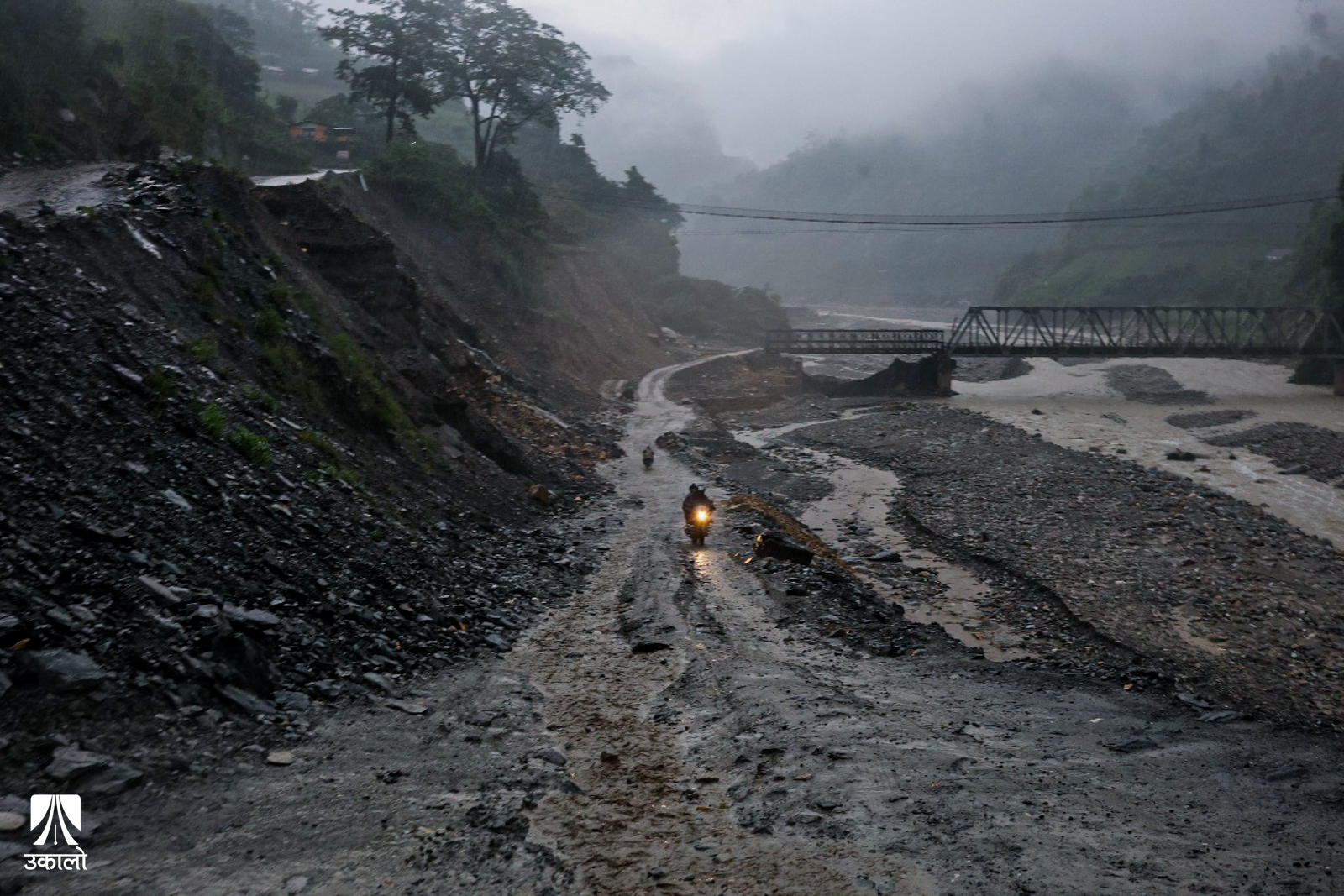 काठमाडौँ–हेटौँडा जोड्ने ७ सडकः अधिकांशमा पहिरोकै डर