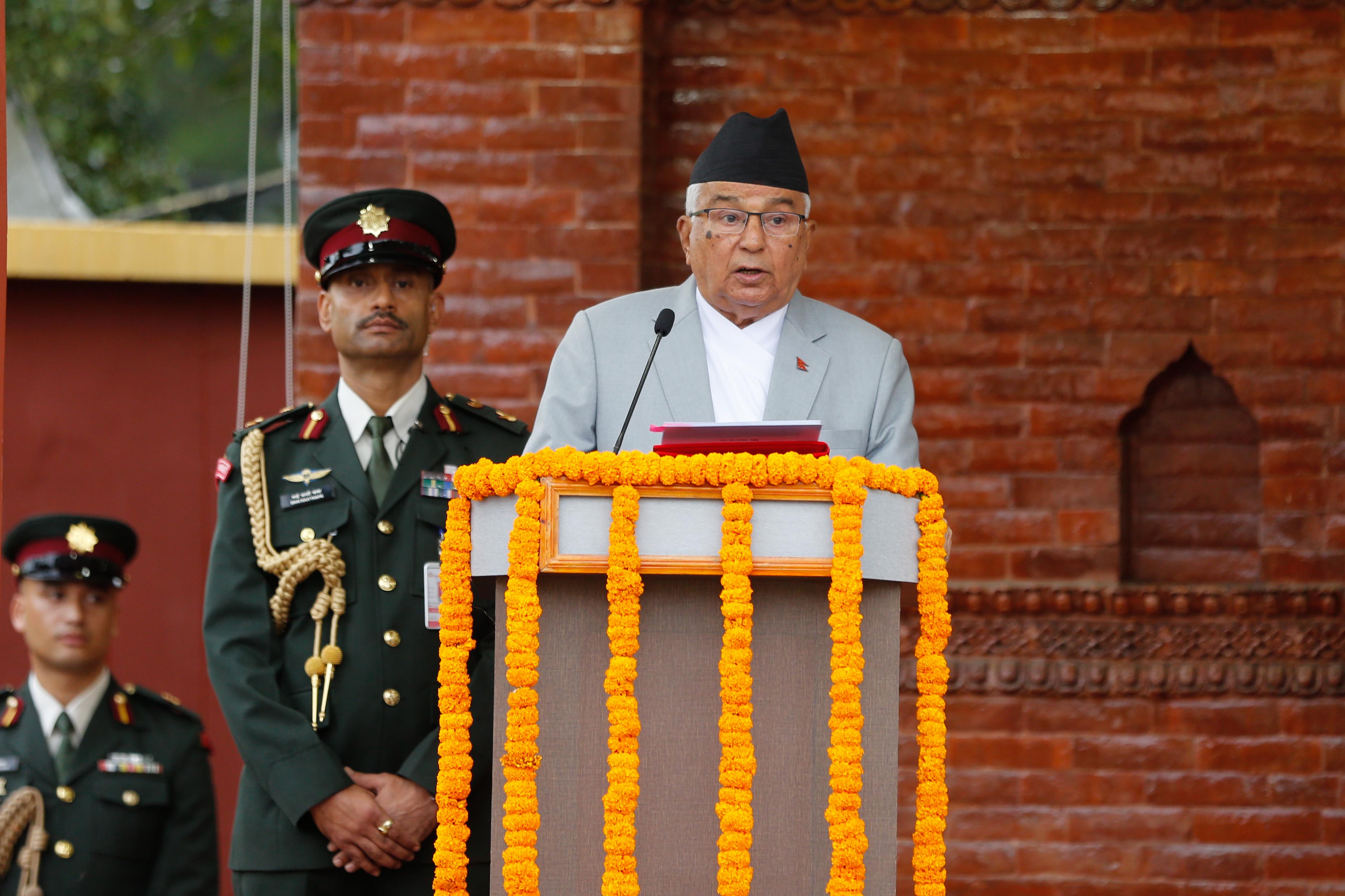 तोकिएको समयमै चुनाव सम्पन्न गर्न राष्ट्रपति पौडेलको आह्वान