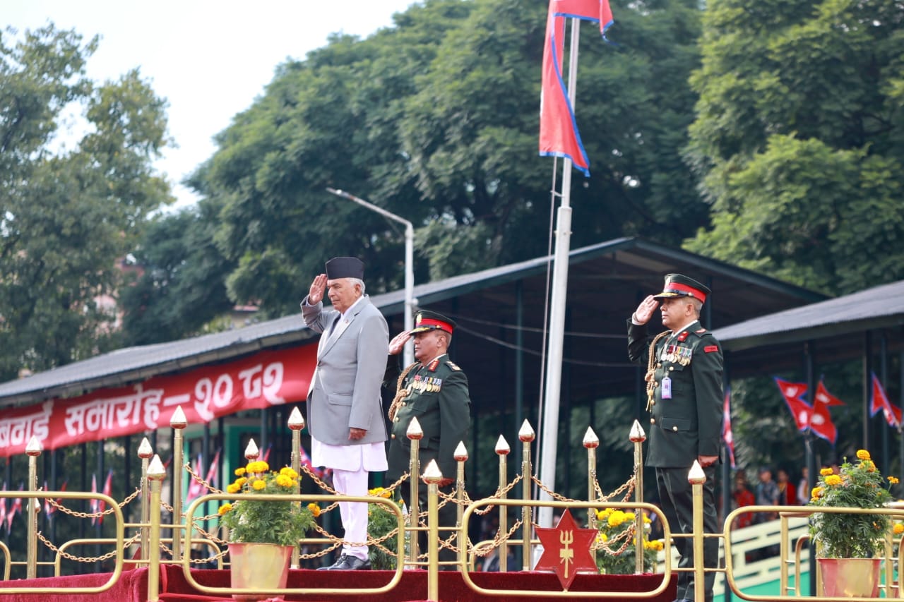 सैनिक मञ्च टुँडिखेलमा फूलपाती बढाइँ