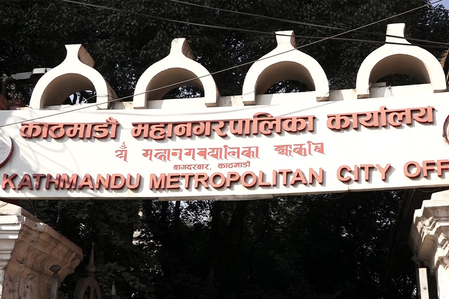 सडकव्यापारीसँग माफी मागी क्षतिपूर्ति दिन मेयर बालेनसँग अधिकारकर्मीको माग