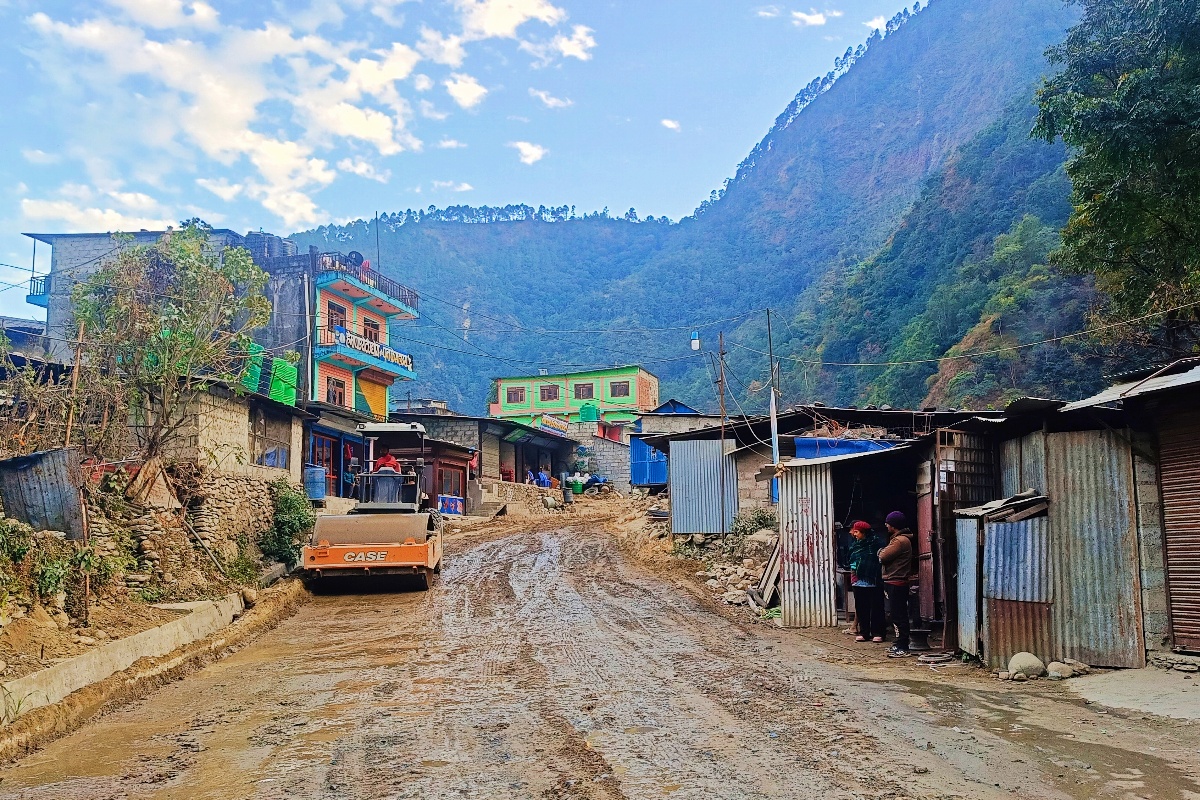 बेनी–रणवाङ–दरवाङ सडक कालोपत्रको तयारी