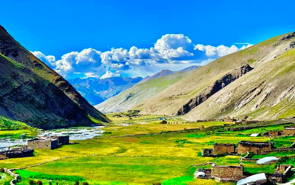 उपयुक्त पर्यटकीय रुट बन्दै डोल्पा  