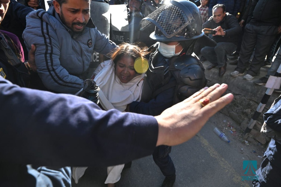 रुबी खानसहितका अधिकारकर्मी बबरमहलबाट पक्राउ