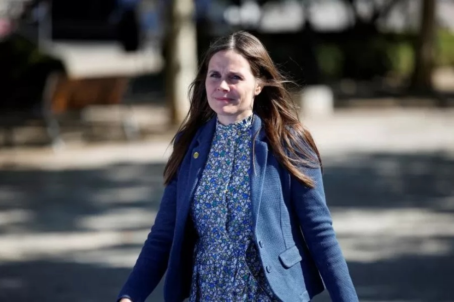 आइसल्यान्डमा महिलाको तलब बढाउन माग गर्दै विरोध, प्रधानमन्त्री क्याटरिन पनि हड्तालमा