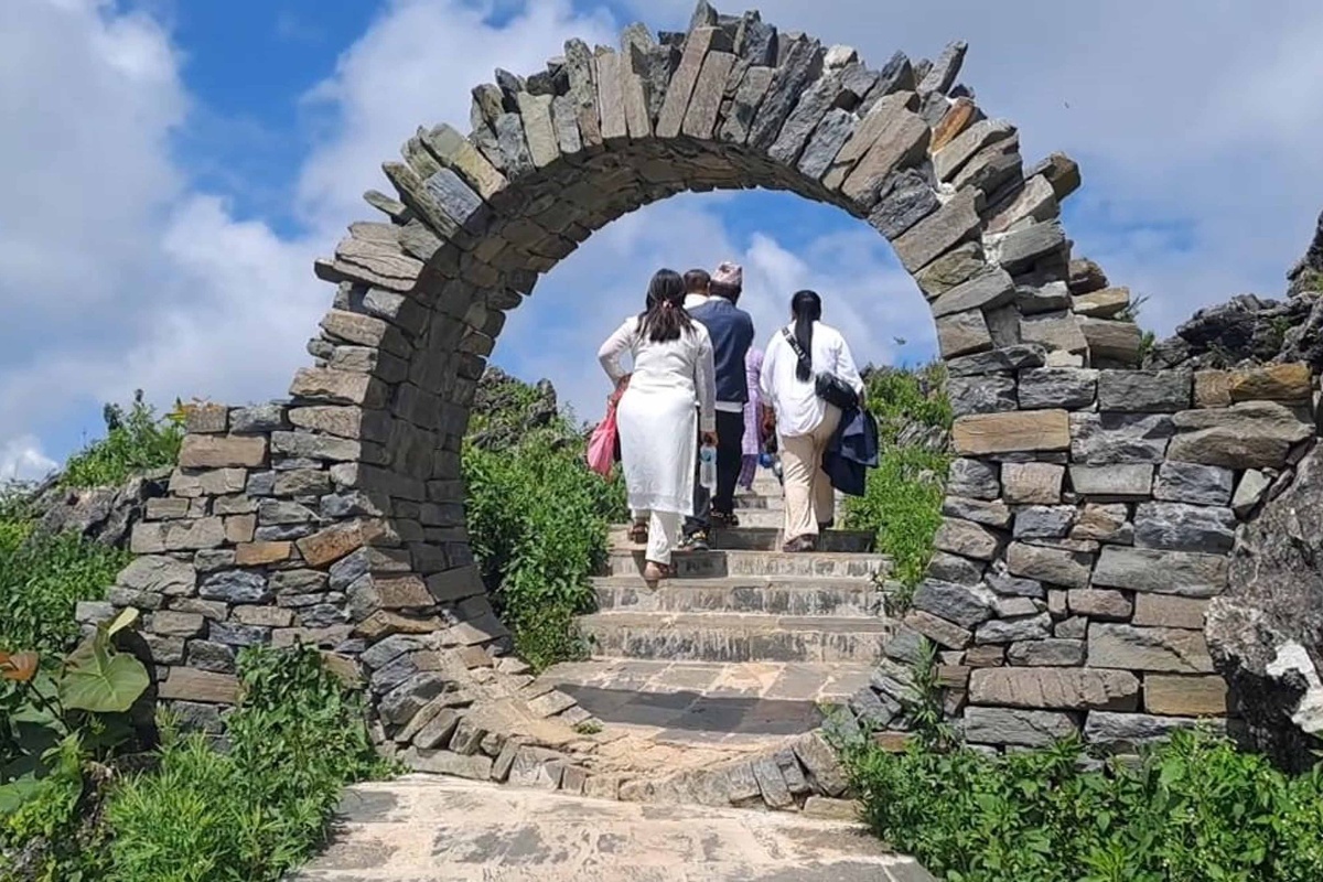 पर्यटकको रोजाइमा निर्माणाधीन ‘बुङालुङ’ ढुंगे बगैँचा