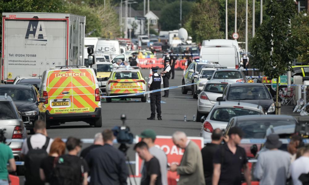 बेलायतमा छुरा आक्रमणबाट २ बालबालिकाको मृत्यु, ९ घाइते