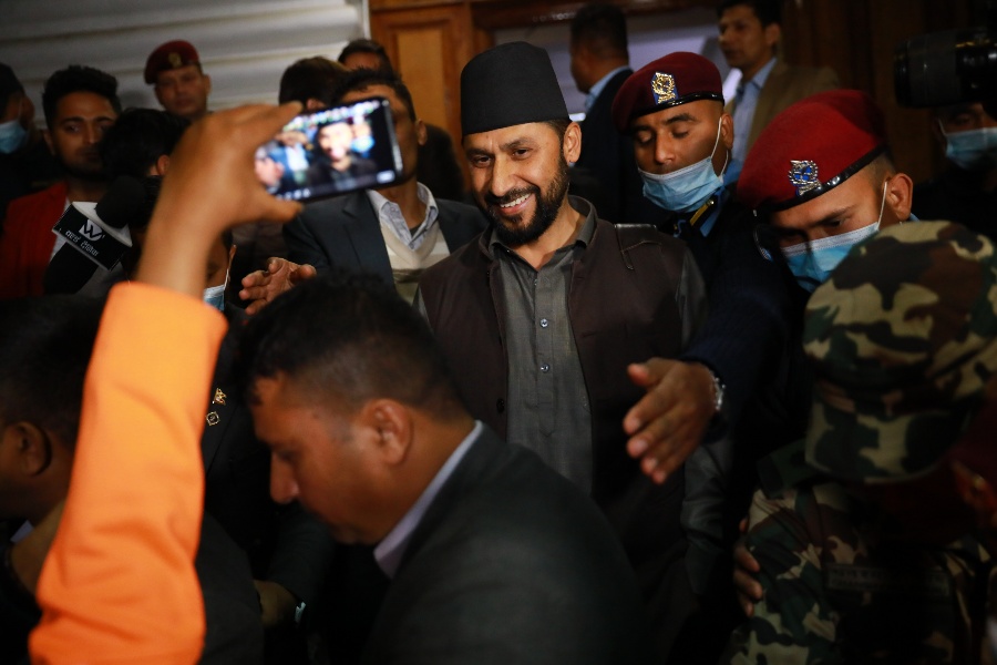 सर्वोच्चको आदेश स्वीकार गर्छु, म अनागरिक भएँ– रवि लामिछाने