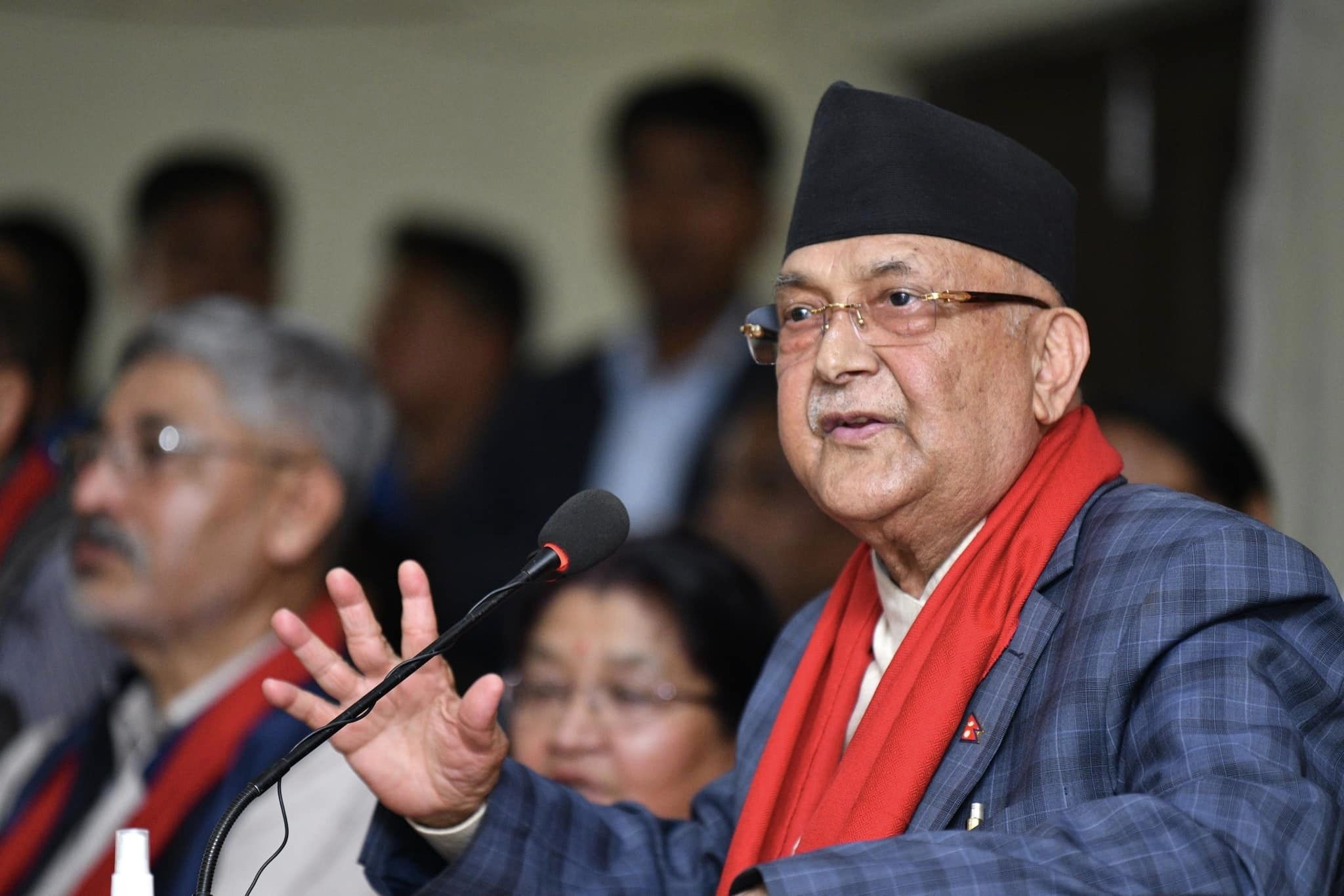 अब पार्टीमा गुटबन्दी र गैरएमाले गतिविधि स्वीकार्य हुँदैन : ओली